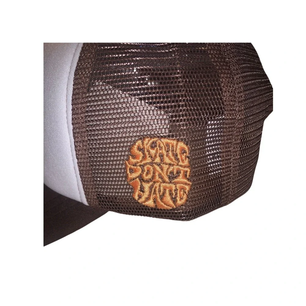 GRLSWIRL support skate
